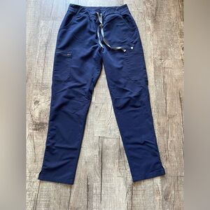 Figs Women’s Navy Yola High Waisted 2.0 Skinny Scrub Pants, Tall